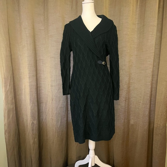 slim fit dress slacks Alesha Kelly Green Sweater Dress - DM exclusive - Maternity Friendly main image 0